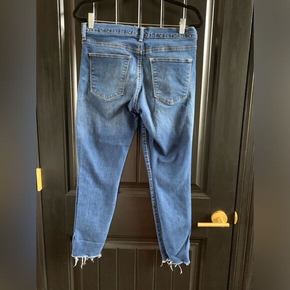 Gap True Skinny Ankle Embellished Jeans | Size 31R - Picture 4 of 5